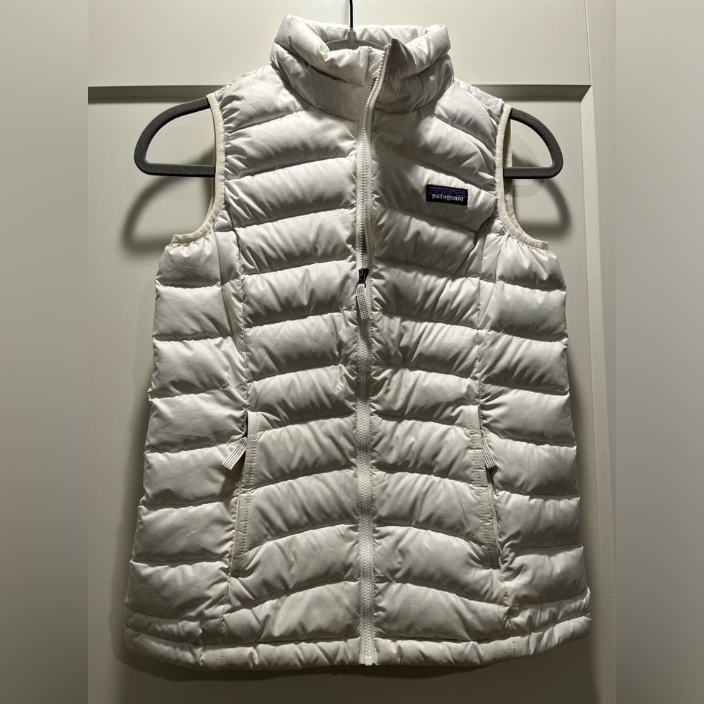 Patagonia down best, child size large